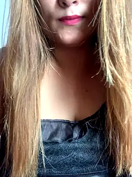 hottylover03 online show from October 23, 7:14 am