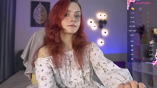 Snapshot of ElizabethMilller_ chatting on October 9, 9:52 pm ElizabethMilller  online show from October 9, 9:52 pm