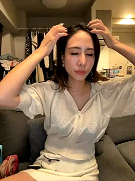 Snapshot of rena_rena_rena chatting on October 6, 3:40 pm rena rena rena online show from October 6, 3:40 pm