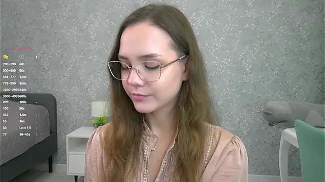 SweetSaraPie online show from November 13, 7:24 pm