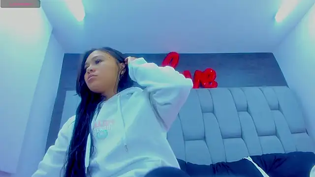 Cloe Ass online show from October 13, 12:52 pm