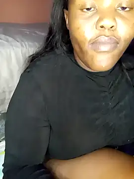 BigBootyBitch96 online show from February 8, 10:23 pm