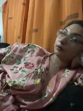 bia900bianca online show from December 17, 8:13 pm