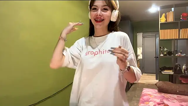 MysticAlisa online show from October 10, 12:32 pm