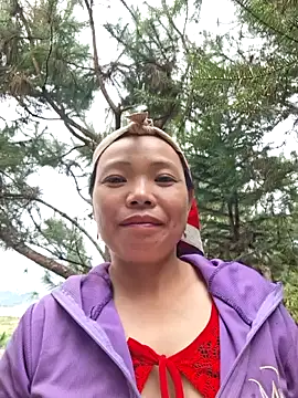 Snapshot of miomio-12 chatting on October 20, 7:33 am miomio-12 online show from October 20, 7:33 am