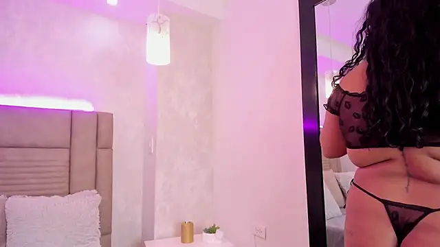 CatalinaCoopper online show from December 4, 4:37 am