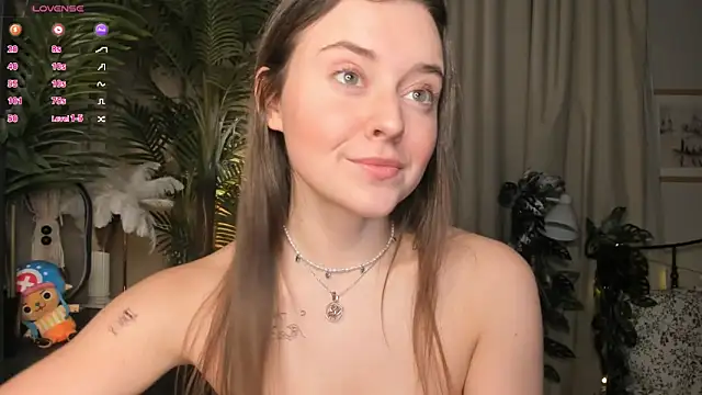 ThelmaJusto online show from February 28, 4:17 pm