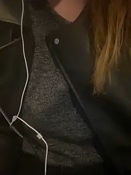 melisss2 online show from November 27, 2:31 pm