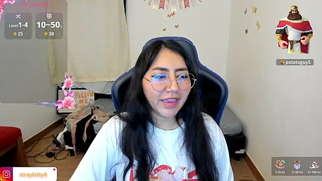 LoveLyy- online show from November 28, 4:43 pm