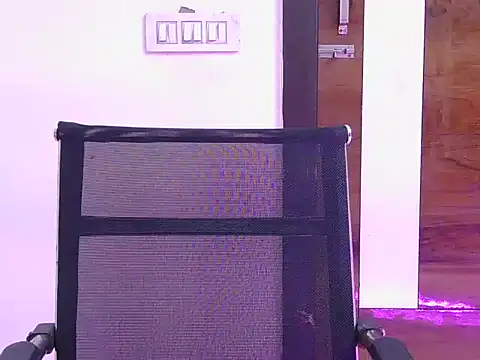 cute zaraa online show from November 1, 1:37 pm