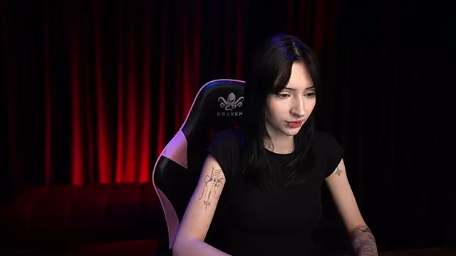 Trix Void online show from October 7, 8:19 am