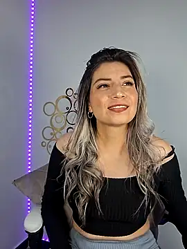 Snapshot of Elizabethadamss_92 chatting on October 15, 5:21 am Elizabethadamss 92 online show from October 15, 5:21 am