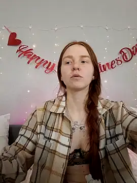 Evarey  online show from February 17, 8:02 am