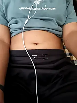 anshika0124 online show from October 15, 5:10 am