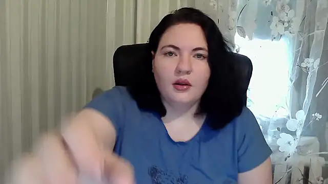 Snapshot of XLisaBlueXs_ chatting on October 21, 10:19 am XLisaBlueXs online show from October 21, 10:19 am
