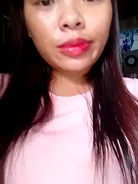 hello-cute online show from October 12, 8:28 am