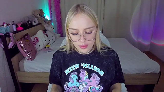 CeaneLino online show from October 18, 7:37 pm