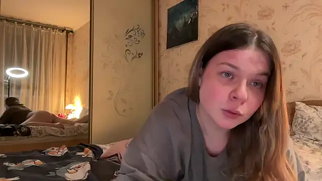 Crave Elise online show from October 19, 11:18 pm