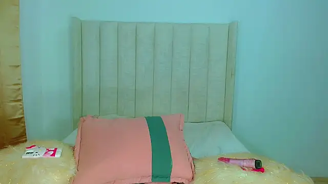 cutee sexxy online show from November 23, 1:52 am