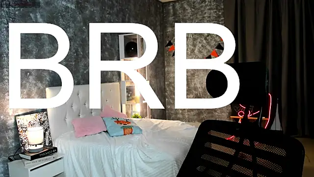 scent  of woman online show from November 1, 4:27 am