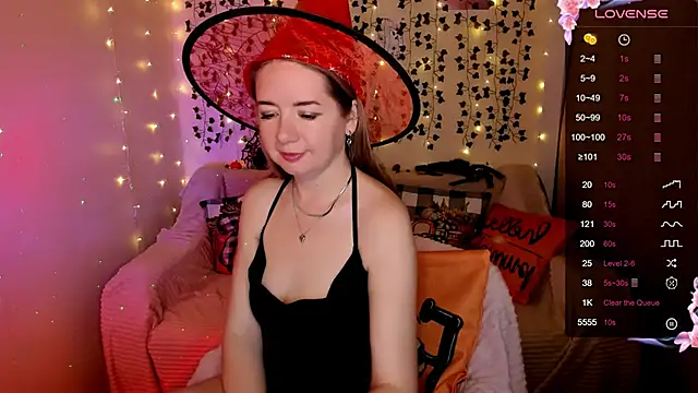 Evaa Braunn online show from October 31, 2:13 am