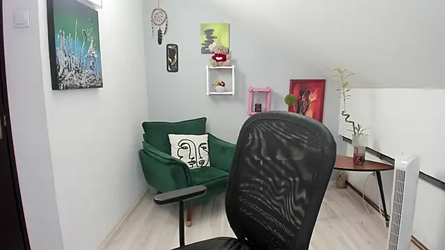 BettyJamess online show from October 22, 7:41 pm