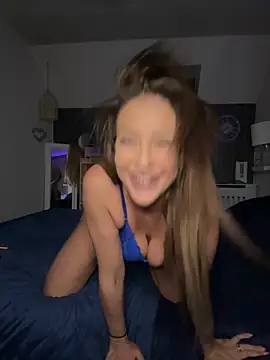 Spicycouple6969  online show from March 1, 7:46 pm