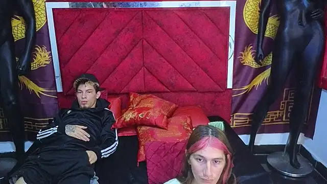 Pride couple online show from November 25, 1:30 am