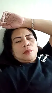 Snapshot of erma_joy chatting on October 22, 2:38 am erma joy online show from October 22, 2:38 am