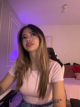 HoneyMollyX online show from February 9, 1:13 pm