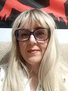 Amelialove42 online show from November 23, 7:15 pm