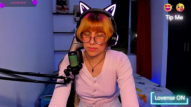 LolyCore X online show from October 22, 3:11 am