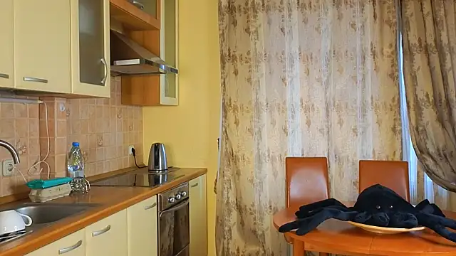 AlinaAldrete online show from October 31, 7:12 am