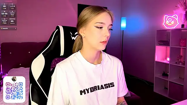 EvaPeace online show from February 25, 9:02 pm