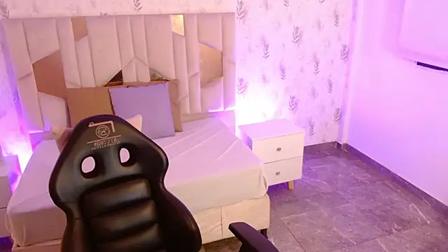 MARIANA TAY1 online show from October 31, 3:19 am