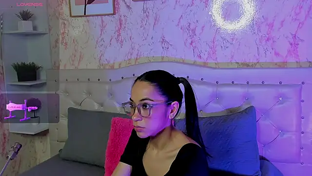 GabbiePrice online show from November 7, 3:28 pm