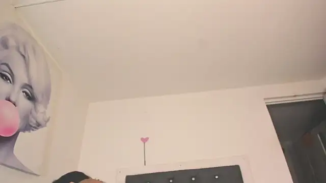 BiancaValentinna online show from November 18, 8:43 pm