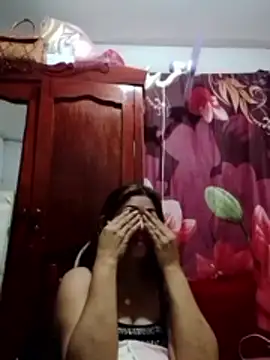 merr ann123 online show from February 26, 12:37 pm