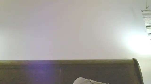 Snapshot of SweetCandy85 chatting on October 21, 3:43 am SweetCandy85 online show from October 21, 3:43 am