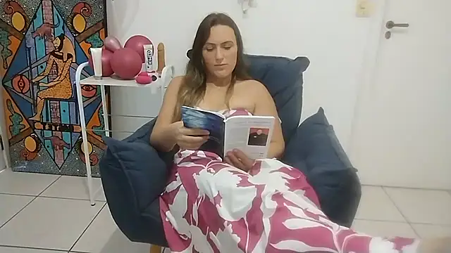 CllarinhaCortes online show from October 17, 3:04 pm