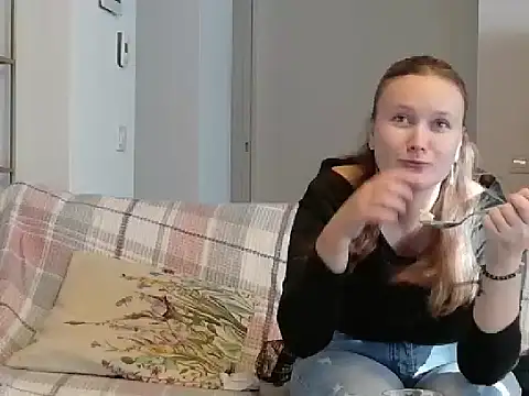 AnnaVyxen online show from October 30, 6:16 am