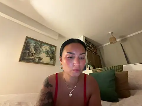 Snapshot of sexygoddessjessy chatting on October 22, 9:42 pm sexygoddessjessy online show from October 22, 9:42 pm