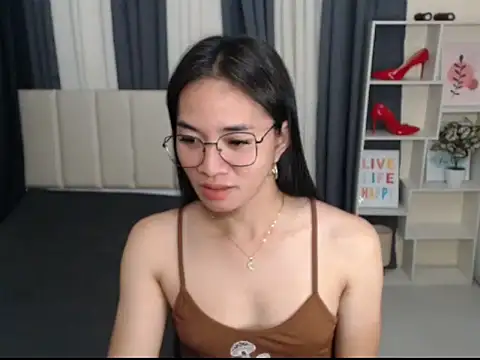 PetiteAsianMarian online show from October 22, 10:26 pm