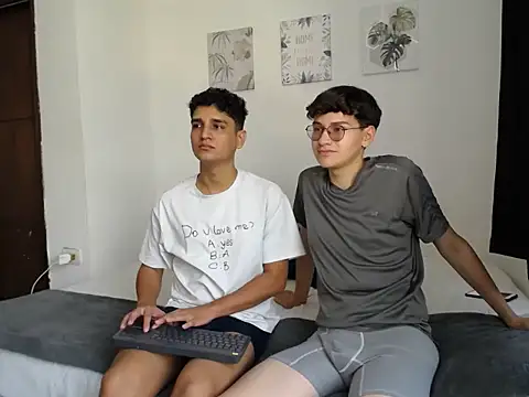 SpritzBoys online show from October 17, 8:12 pm