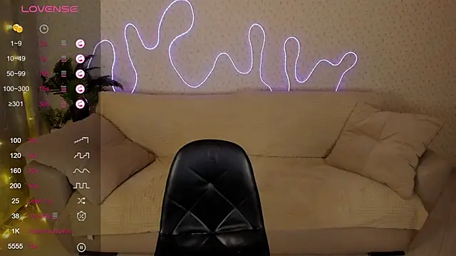 Lilith Sora online show from December 18, 11:42 pm