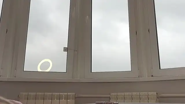 lilia Nilsson online show from November 27, 4:48 am