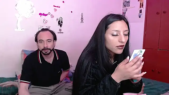 Snapshot of Isis_Robert chatting on November 20, 11:28 pm Isis Robert online show from November 20, 11:28 pm