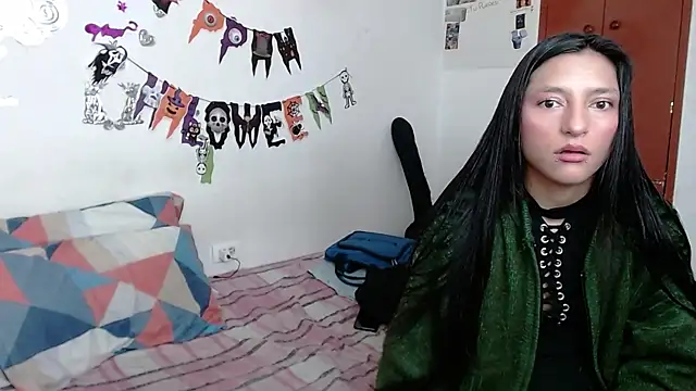 Snapshot of Isis_Robert chatting on November 2, 10:57 pm Isis Robert online show from November 2, 10:57 pm