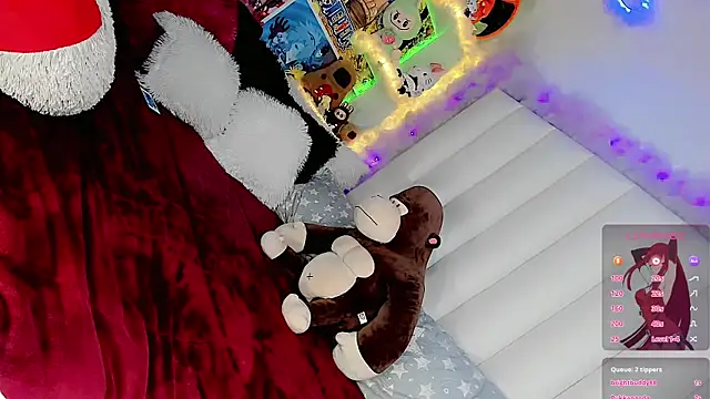 Estefany Leeon online show from December 3, 1:19 am