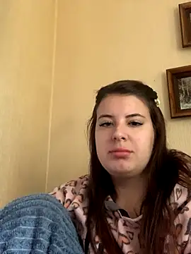 MiraCastellon online show from November 5, 12:10 pm